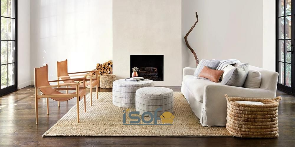Thảm lót ghế gỗ có màu sắc phù hợp với các đồ nội thất khác