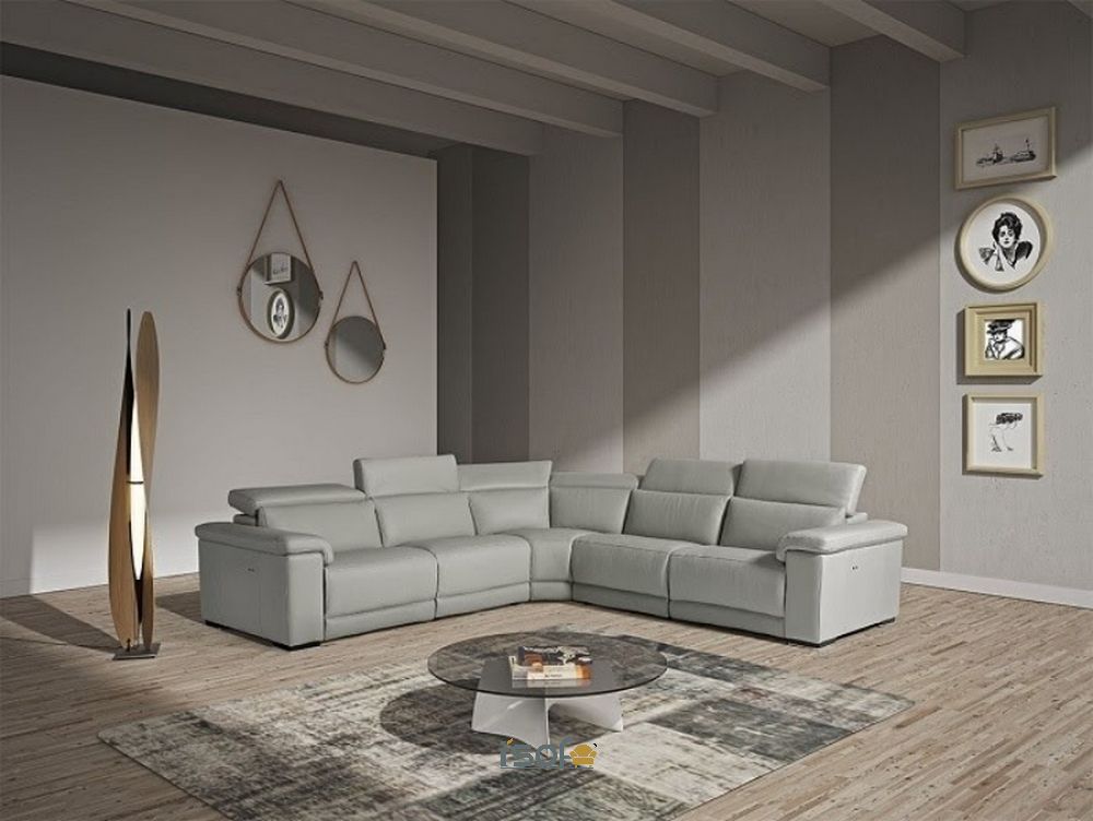 Mẫu sofa vải màu ghi dạng góc là sự lựa chọn hàng đầu của người dùng bởi sự ấm áp, mềm mại và thông thoáng khi sử dụng. 
