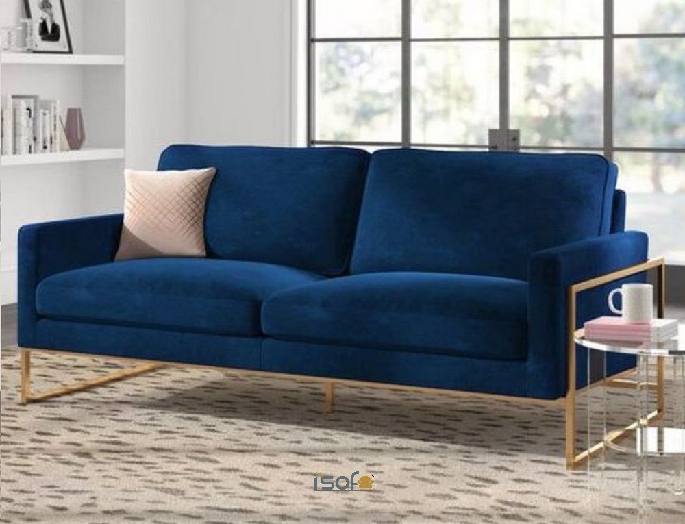 Mẫu sofa văng màu xanh dương sử dụng chất liệu vải nỉ tinh tế và an toàn, thiết kế đơn giản cùng với khung kim loại mạ vàng ấn tượng, phù hợp với những không gian phòng hạn chế.